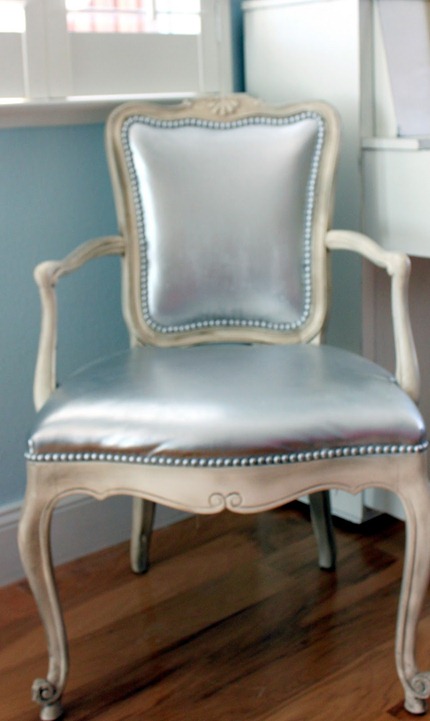 Silver_chair_after