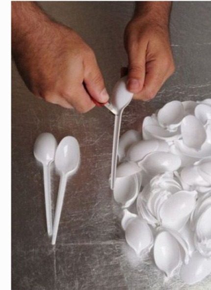 plastic spoon upcycle