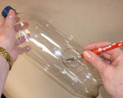 soda bottle birdhouse 1