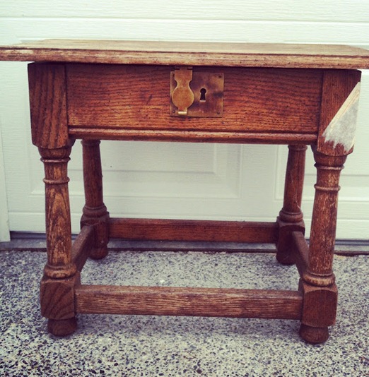 curbside flip top table