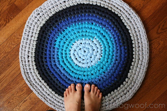crochet tshirt rug