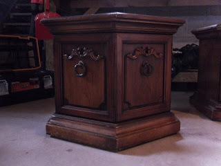 The Freckled Redhead table before