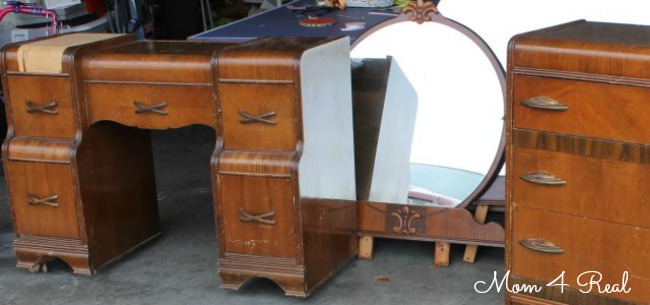 Mom 4 Real vanity before