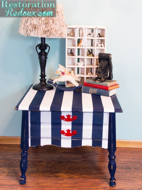 Red-White-Bue-Side-Table