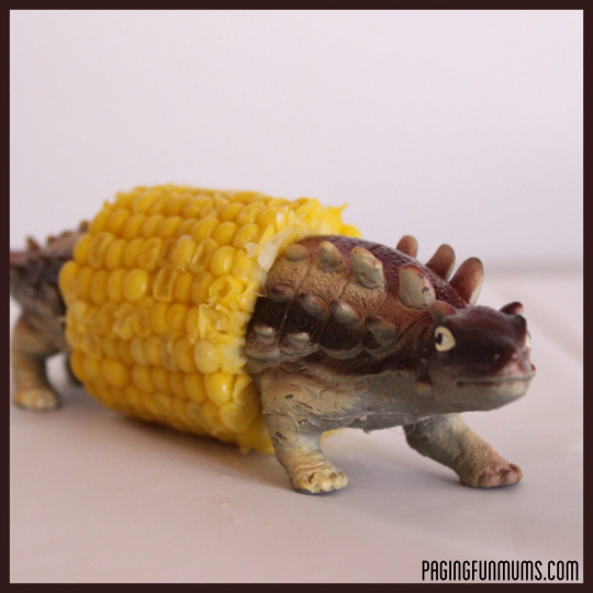 dinosaur-corn-holder