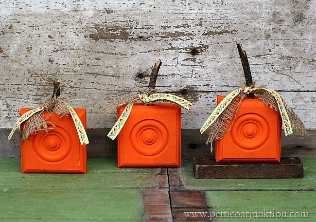 wood-square-pumpkins